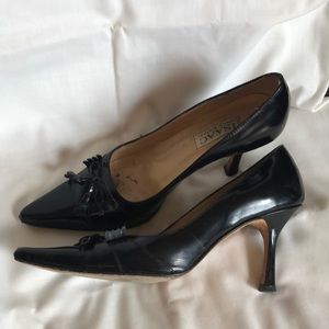 Isaac Mizrahi black pumps